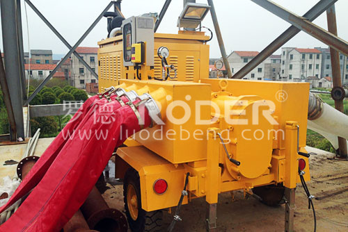 抗旱排澇移動(dòng)泵車.jpg 抗旱排澇移動(dòng)泵車.jpg